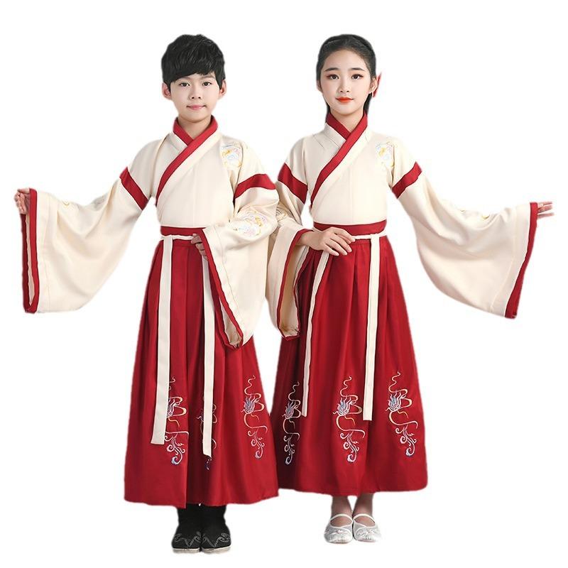 ・柄: 無地・生地加工: 柔軟加工・要素: セットアップ・安全基準: B類・性別: ユニセックス・主な素材: ポリエステル100%・スタイル: カジュアル・厚み: 普通・カラー展開: 湖藍配色広袖（男）, 湖藍配色広袖（女）, 湖藍配色直袖（男）, 湖藍配色直袖（女）, 男児ベージュ広袖, 女児ベージュ広袖, 男児ベストセット, 女児ベストセット, 男児ブルー, 女児レッド・サイズ展開: 100cm, 110cm, 120cm, 130cm, 140cm, 150cm, 160cm, 170cm, 180cm・タイプ: その他民族衣装・対象年齢: 中小児（3〜8歳、100〜140cm）・カテゴリ: 子供用旗袍・唐装・民族衣装