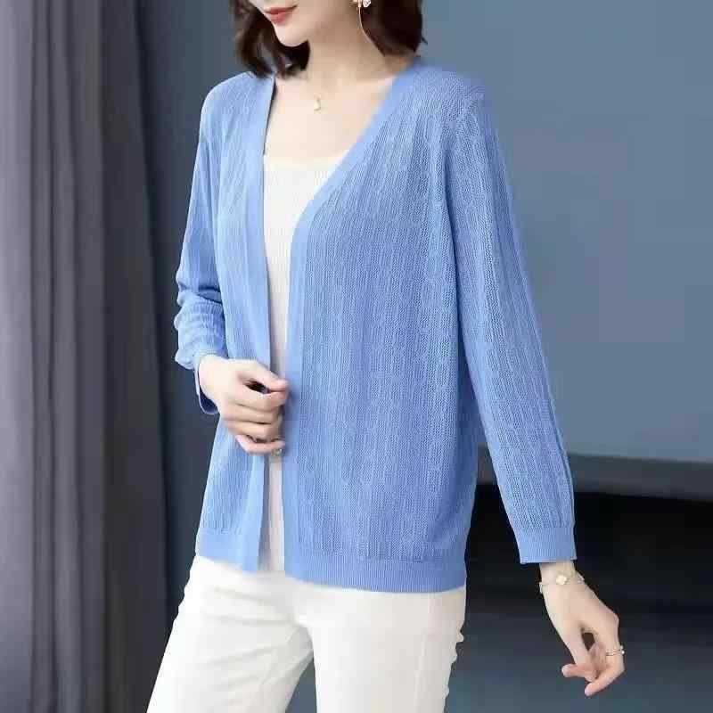 ・カテゴリ: セーター・スタイル: レトロ、カジュアル・主な素材: ポリエステル、毛混・柄: 無地・厚み: 普通・構成: 1枚・デザイン: 袖なし、カーディガン・シルエット: 標準・袖の種類: レギュラースリーブ・ネックライン: Vネック・袖丈: 長袖・デザイン特徴: パッチワーク、ジャカード・着丈: 普通（50cm超65cm以下）・カラー展開: グリーン、ホワイト、ブルー、ブラック・サイズ展開: フリーサイズ（40-72.5kg）・着用方法: カーディガン・対象: レディース
