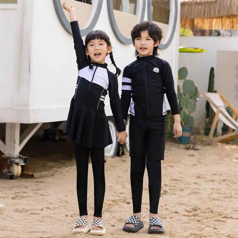 ・カテゴリ: キッズ水着・性別: 男女兼用・柄: 無地、韓国風・表地素材: ナイロン・表地成分: スパンデックス 82%・裏地素材: ポリエステル・裏地成分: ポリエステル 84%・対応シーン: 水泳、マリンスポーツ・タイプ展開: 女児用、男児用・サイズ展開: M、L、XL、2XL、3XL・スタイル: ブリーフ