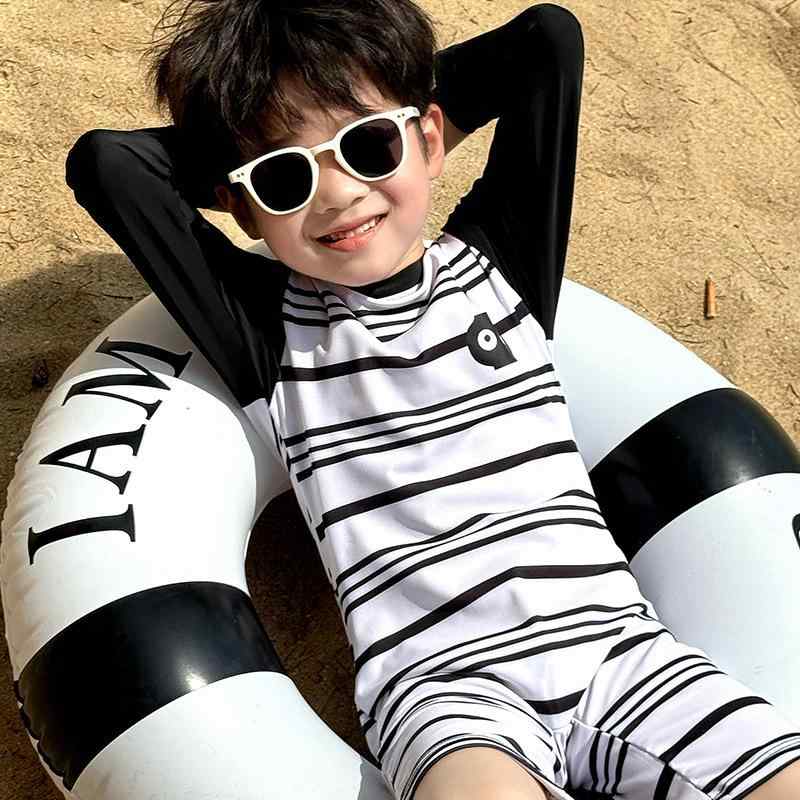 キッズ 水着 男の子 オールシーズン 長袖 スイムウェア ラッシュガード オールインワン つなぎ キャラクター 紫外線対策 UVカット 日焼け防止 速乾 動きやすい 伸縮性 ウエットスーツ風 ビーチ プール 水遊び 旅行 黒