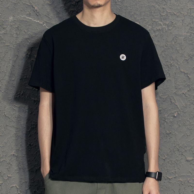 ・カテゴリ: Tシャツ・スタイル: カジュアル・主な素材: ポリエステル81%〜90%・柄: アルファベット、幾何学模様・シルエット: ルーズ・タイプ: プルオーバー・ネックライン: クルーネック・袖丈: 半袖・フード: なし・生地の厚さ: 普通・デザイン詳細: プリント・カラー展開: ホワイトライン、ブラックライン、ホワイトスマイル、ブラック・サイズ展開: M、L、XL、XXL、XXXL、XXXXL、5XL・重量: 約200g・機能性: 抗菌・対象: メンズ
