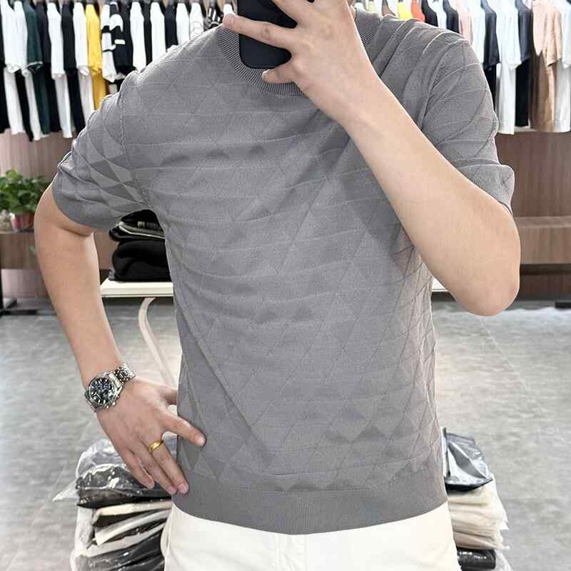 ・スタイル: 青春流行・主な素材: 綿91%以上95%以下・柄: 無地・シルエット: ルーズフィット・ターゲット: 青年、24-35歳の都市部男性・デザイン: プルオーバー・ネックライン: クルーネック・袖丈: 半袖・フード: なし・生地の厚さ: 薄手・素材詳細: 化繊混紡・着用シーン: カジュアル・カラー展開: 灰色、緑色、青色・サイズ展開: M、L、XL、2XL、3XL、4XL・カテゴリ: Tシャツ・袖の種類: レギュラースリーブ・重量: 180g以上250g未満・機能性: 吸湿速乾・対象性別: 男性