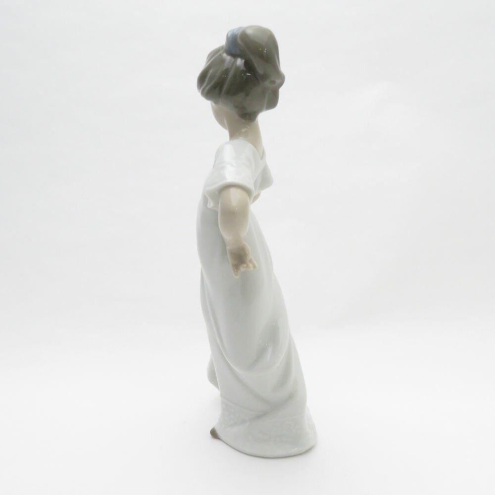 美品 NAO ナオ 1110「すてきでしょ!」 フィギュリン 置物 人形 オブジェ 女の子 SY9534P 【中古】 [2]