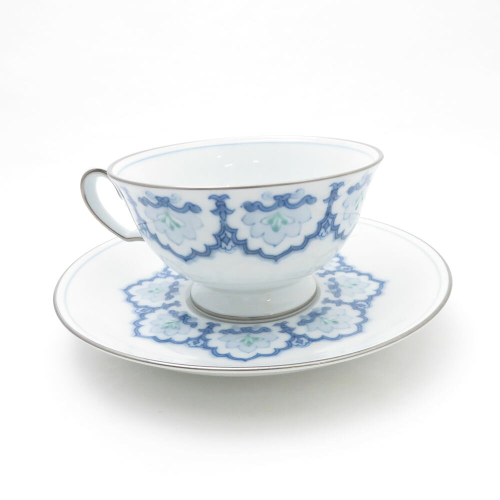 reMOVE 楽天市場店の美品 OKURA 大倉陶園 呉須正倉院 カップ＆ソーサー ティー コーヒー ST167B1 【中古】｜アングル2