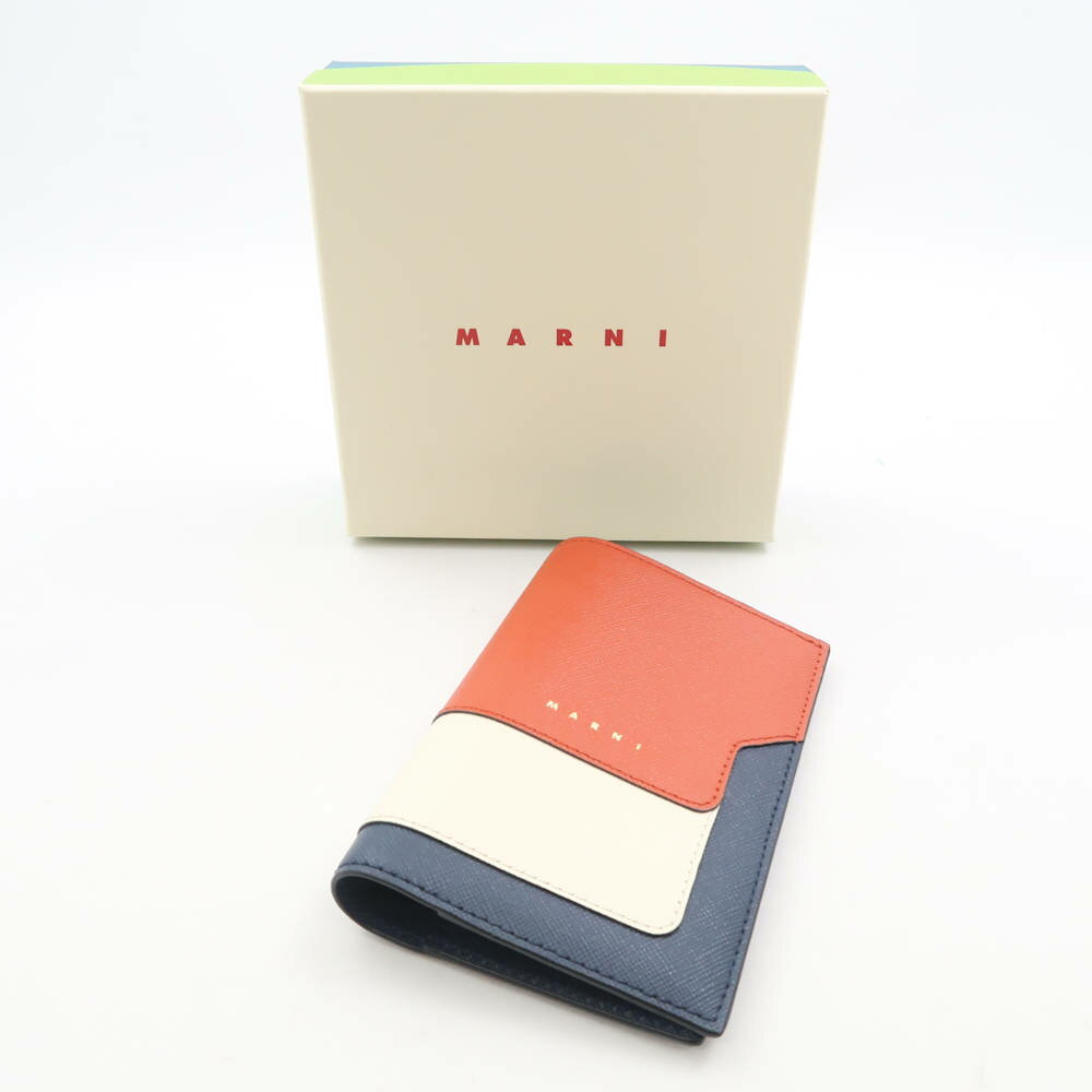 美品 MARNI マルニ オレンジ クリーム ディープブルー サフィアーノ パスポートホルダー レザー ホワイト ネイビー レディース AD446 【中古】