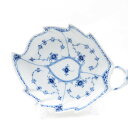 美品 ROYAL COPENHAGEN ロイヤルコペンハーゲン ブルーフルーテッドハーフレース 357 リーフディッシュ 1枚 23cmプレート 中皿 葉 テー...