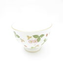 美品 WEDGWOOD ウェッジウッド ワイルドストロベリー ボウル 脚付き 鉢 深皿 金彩 花柄 フラワー 英国 SU12793G2 【中古】