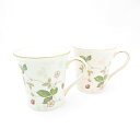 美品 WEDGWOOD ウェッジウッド ワイルドストロベリーパステル マグカップ 2点 セット コップ ピンク/グリーン SC8524L2 【中古】