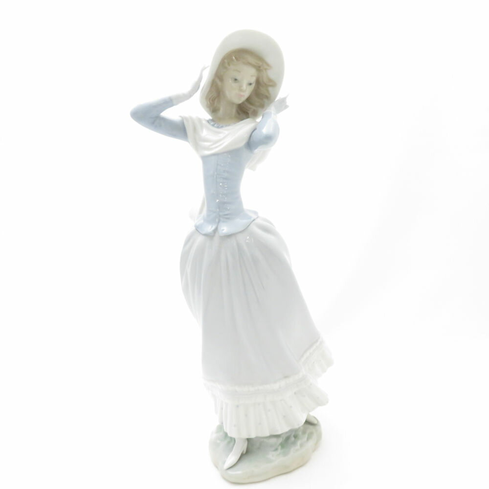 LLADRO リヤドロ 4936 春のそよ風 フィギュリン 置物 インテリア 女性 SM4690V1 【中古】