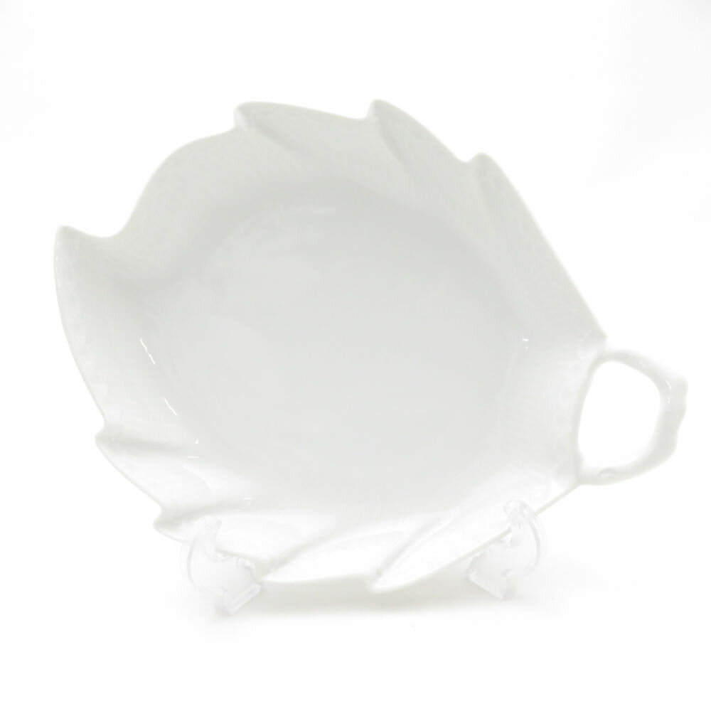 美品 ROYAL COPENHAGEN ロイヤルコペンハーゲン ホワイトフルーテッドハーフレース リーフディッシュ 17.5×22.5cm プレート 変形皿 中皿 葉 白 SC10250V2 【中古】