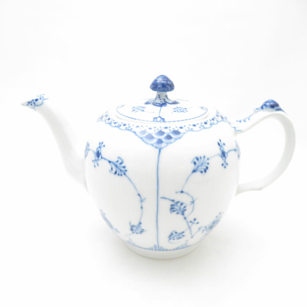 未使用 ROYAL COPENHAGEN ロイヤルコペンハーゲン ブルーフルーテッドハーフレース ティーポット 1000ml 茶器 デンマーク製 SC10037C2 【中古】
