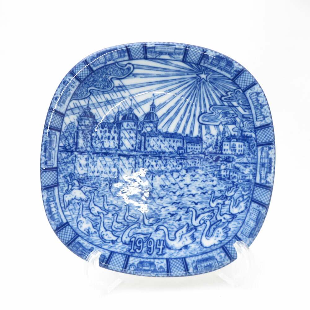 美品 Rorstrand ロールストランド 1994年 クリスマスイヤープレート 飾皿 絵皿 スクエア SC10272L1 【中古】