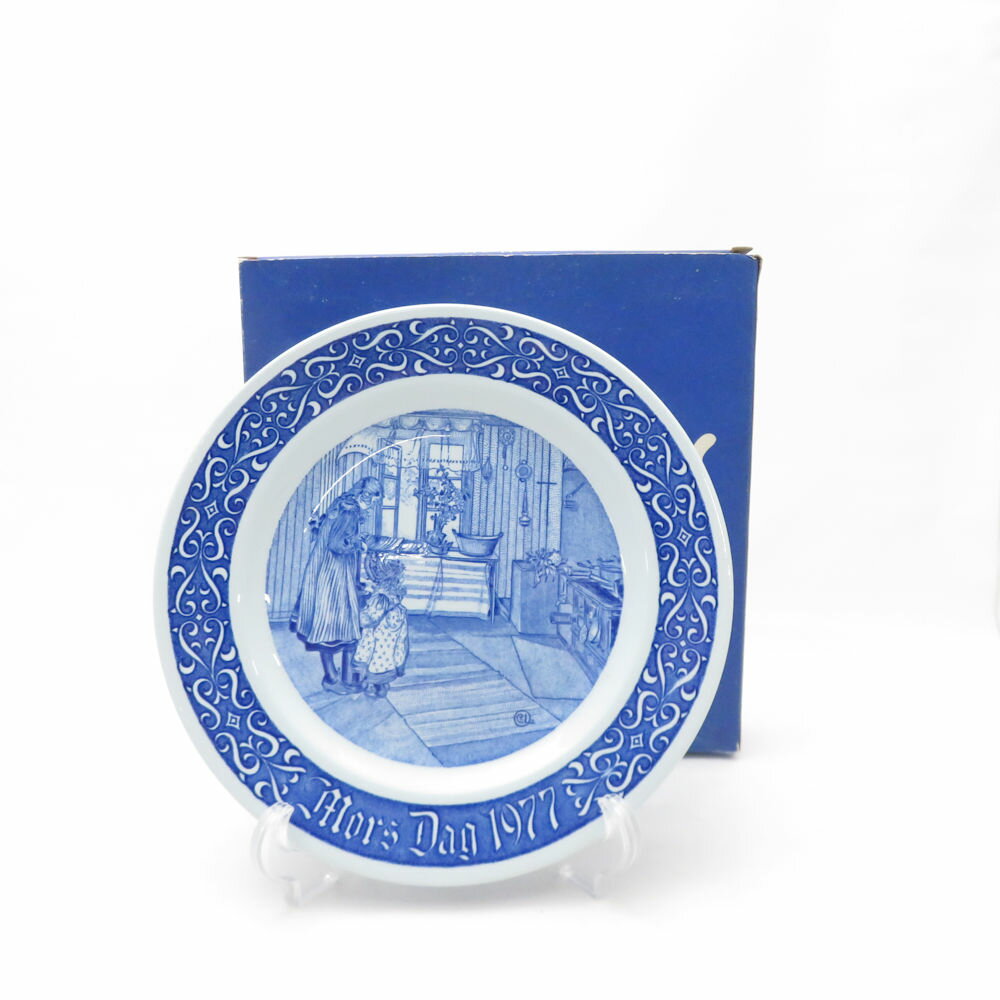 美品 Rorstrand ロールストランド 1977年 イヤープレート 母の日 飾皿 絵皿 マザーズデイ SC10277L1 【中古】