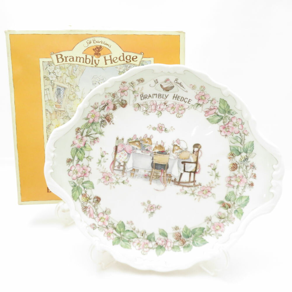 美品 ROYAL DOULTON ロイヤルドルトン ブランブリーヘッジ B&Bプレート ブレッド&バター 耳付き皿 パン 英国 花柄 SU13688H2 【中古】