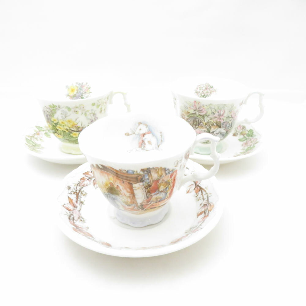 美品 ROYAL DOULTON ロイヤルドルトン ブランベリーヘッジ SPRING/SUMMER/WINTER スプリング サマー ウィンター カップ＆ソーサー 3客 セット ティー コーヒー 春夏冬 英国 花柄 SU13693H2 【中古】