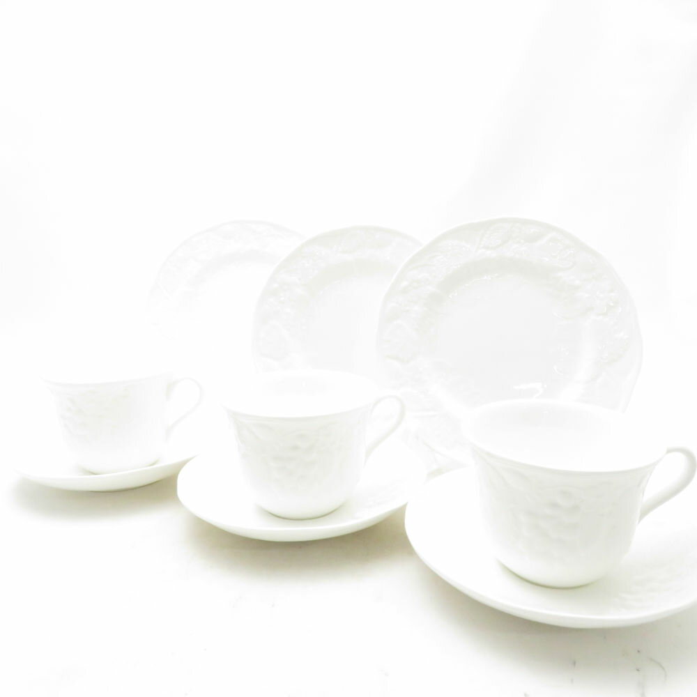 ウェッジウッドのストロベリー＆ヴァインのディナープレート ストロベリー&バイン|WEDGWOOD公式オンラインストア