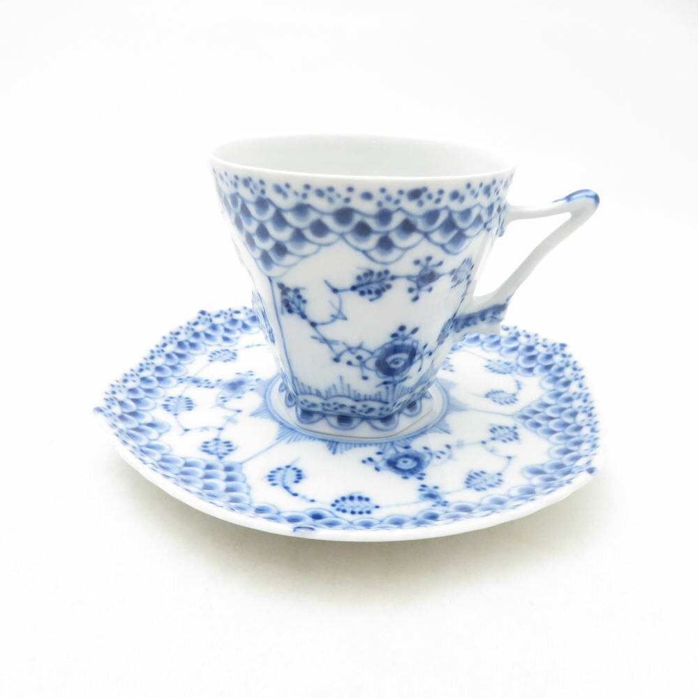 美品 ROYAL COPENHAGEN ロイヤルコペンハーゲン ブルーフルーテッドフルレース コーヒーカップ＆ソーサー 顔付 デンマーク製 SC11129G1 【中古】