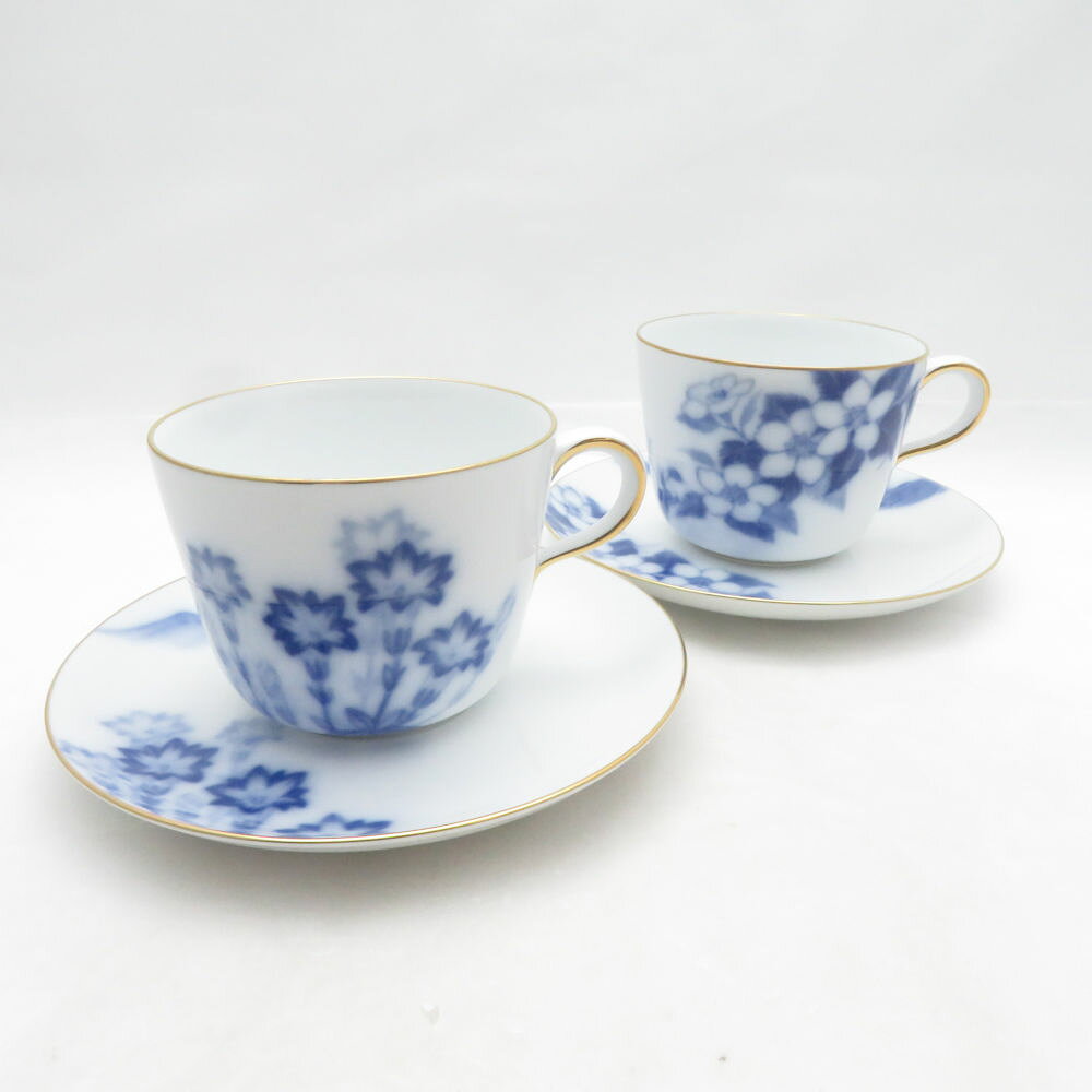 当ストア取扱商品 【 食器 インテリア 】 プレート ティーカップ コーヒーカップ カップ＆ソーサー グラス タンブラー ワイングラス マグカップ ポットシュガーポット クリーマー 鍋 花瓶 フィギュリン 置物 調理機器 など 【 アパレル ブランド 】 ワンピース コート トップス スカート パンツ バッグ 財布 カーディガン ジャケット 靴 シューズ ブーツ スーツ アクセサリー など 【コレクション・ホビー・機器類】 マウス キーボード モニター ヘッドセット マイク ユニフォーム ゴルフウェア スポーツウェア アウトドア キャンプ 脱毛器 ホビー フィギュア ゲーム 万年筆 など 中古品 や アウトレット などを多数取り揃えております。 「ライフスタイルを軽やかで華やかに」といったコンセプトでブランド品の衣類、食器 インテリア などを中心に未使用品から中古品までお安く販売しております。 すべての商品は専門バイヤーが査定をおこない基準を通過した商品となりますのでご安心ください。 掲載商品は他のネットショップにも販売しているため、販売開始前関わらず既に在庫切れや重複してご注文される場合がございます。 その際は誠に申し訳ございませんがご注文の時間が早いお客様を優先させていただきますのでご理解とご了承お願い致します。 【食器などについて】 陶磁器の製法上、個体やロットにより重量やサイズ、ピンホール、スタンプの滲み、突起、ざらつき、色とび、黒点、線傷、濃淡がある場合がございますが、こちらは良品の範囲内となり不良商品ではございません。美品 OKURA 大倉陶園 御用邸の花 ハルリンドウ ヤマブキ カップ＆ソーサー 2客 花 前田一馬 SO4924L1 【中古】 ※本商品は在庫1点の先着順です ブランド OKURA 大倉陶園 アイテム カップ＆ソーサー コレクション 御用邸の花 ハルリンドウ ヤマブキ 個数 2客 男女 兼用 色 ホワイト ※上記カラーは色の系統を記載。メーカー公式カラーや弊社主観で判断した色合いがある場合は下記の素材・その他に記載しております。 素材・その他 花 前田一馬 表記サイズ C:口径9 高7 S:直径15 実寸サイズ - ※寸法は平置実寸です。（多少の誤差はお許しください） コンディションレベル A コンディション詳細 水滴跡、汚れ 付属品 なし