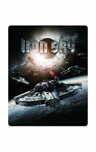 &nbsp;&nbsp;&nbsp; 【Blu−ray】アイアン・スカイ　豪華版 の詳細 発売元: プレシディオ カナ: アイアンスカイゴウカバンブルーレイディスク IRON SKY / ティモヴオレンソラ TIMO VUORENSOLA ディスク枚数: 1枚 品番: SHBR140 リージョンコード: 発売日: 2013/02/08 映像特典: オーディオコメンタリー：ティモ・ヴオレンソラ（監督）＆サムリ・トロッソネン（SFX・VFXプロデューサー）／ティモ・ヴオレンソラ監督来日時のインタビュー／製作舞台裏ショートドキュメント：ファンの撮影現場見学，CG制作者インタビュー，プロパガンダムービー／予告映像集：映画『アイアン・スカイ』日本版特報，映画『アイアン・スカイ』日本版オフィシャル予告，『アイアン・スカイ』×ニコニコ動画ファンコメント入り予告，海外版ティーザー，海外版ティーザー　ロングバージョン／メイキング 内容Disc-1アイアン・スカイ 関連商品リンク : ティモ・ヴオレンソラ プレシディオ