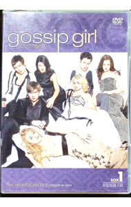 &nbsp;&nbsp;&nbsp; ゴシップガール　セカンド・シーズン　コレクターズ・ボックス1 の詳細 発売元: ワーナー・ホーム・ビデオ カナ: ゴシップガールセカンドシーズンコレクターズボックス1 GOSSIP GIRL S2 COLLECTOR'S BOX1 / ジェイミラートビン ディスク枚数: 6枚 品番: SDY28201 リージョンコード: 2 発売日: 2010/10/06 映像特典: 内容Disc-1＜第1話＞恋しくて＜第2話＞キケンな情事＜第3話＞ダークナイトDisc-2＜第4話＞EX−ファイル＜第5話＞セリーナはまた昇るDisc-3＜第6話＞イェールへの道＜第7話＞チャック・イン・リアルライフDisc-4＜第8話＞ジェニーのプレタポルテ＜第9話＞ゼア・マイト・ビー・ブラッドDisc-5＜第10話＞虚栄のかがり火＜第11話＞偉大なるアーチボルド家の人々Disc-6＜第12話＞素晴らしき嘘＜第13話＞オー・ブラザー 関連商品リンク : J・ミラー・トビン　他 ワーナー・ホーム・ビデオ