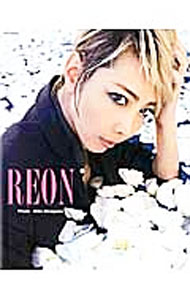 &nbsp;&nbsp;&nbsp; 【DVD付】REON 単行本 の詳細 2015年5月に退団する星組トップスター・柚希礼音を、蜷川実花が撮り下ろした写真集。「セレブの休日」をテーマに、ハワイで“究極の男役”を見せる。メイキングDVD付き。 付属品：DVD付 カテゴリ: 中古本 ジャンル: 女性・生活・コンピュータ 演劇 出版社: 宝塚クリエイティブアーツ レーベル: 作者: 蜷川実花 カナ: レオン / ニナガワミカ サイズ: 単行本 ISBN: 4908135293 発売日: 2015/02/01 関連商品リンク : 蜷川実花 宝塚クリエイティブアーツ