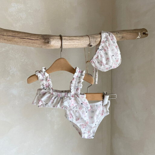【本日ポイント4倍!】 【 子供服 2点で15%OFF】 水着 <帽子付き> ベビー水着 ガール水着 女の子 夏 新作夏 可愛い スイミング プール 73cm 80cm 90cm 100cm 水遊び 海 リゾート 花柄 レース 【本日ポイント4倍!】 【 子供服 2点で15%OFF】 水着 <帽子付き> ベビー水着 ガール水着 女の子 夏 新作夏 可愛い スイミング プール 73cm 80cm 90cm 100cm 水遊び 海 リゾート 花柄 レース
