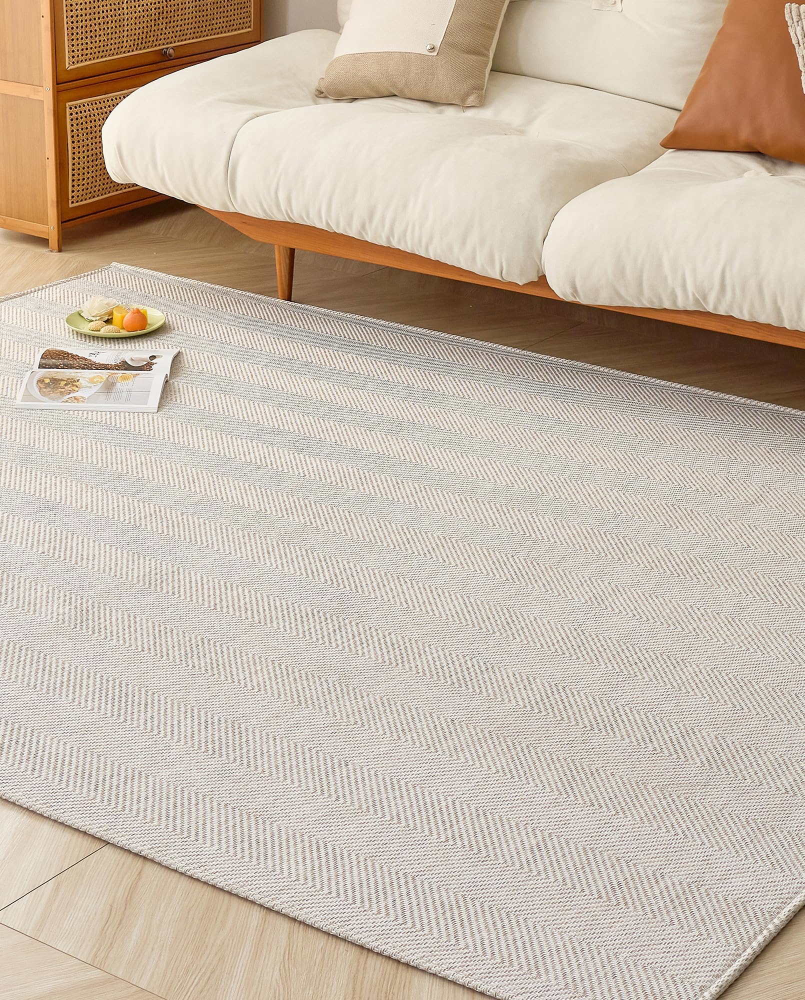 VK Living ラグ カーペット 夏用 130X190cm ラグマット 1.5畳 【大人の雰囲気 ヘリンボーン柄】 春 夏 おしゃれ 絨毯 北欧 リビング マット 滑り止め 幾何柄 オールシーズン適用 床保護 防音 アイボリー