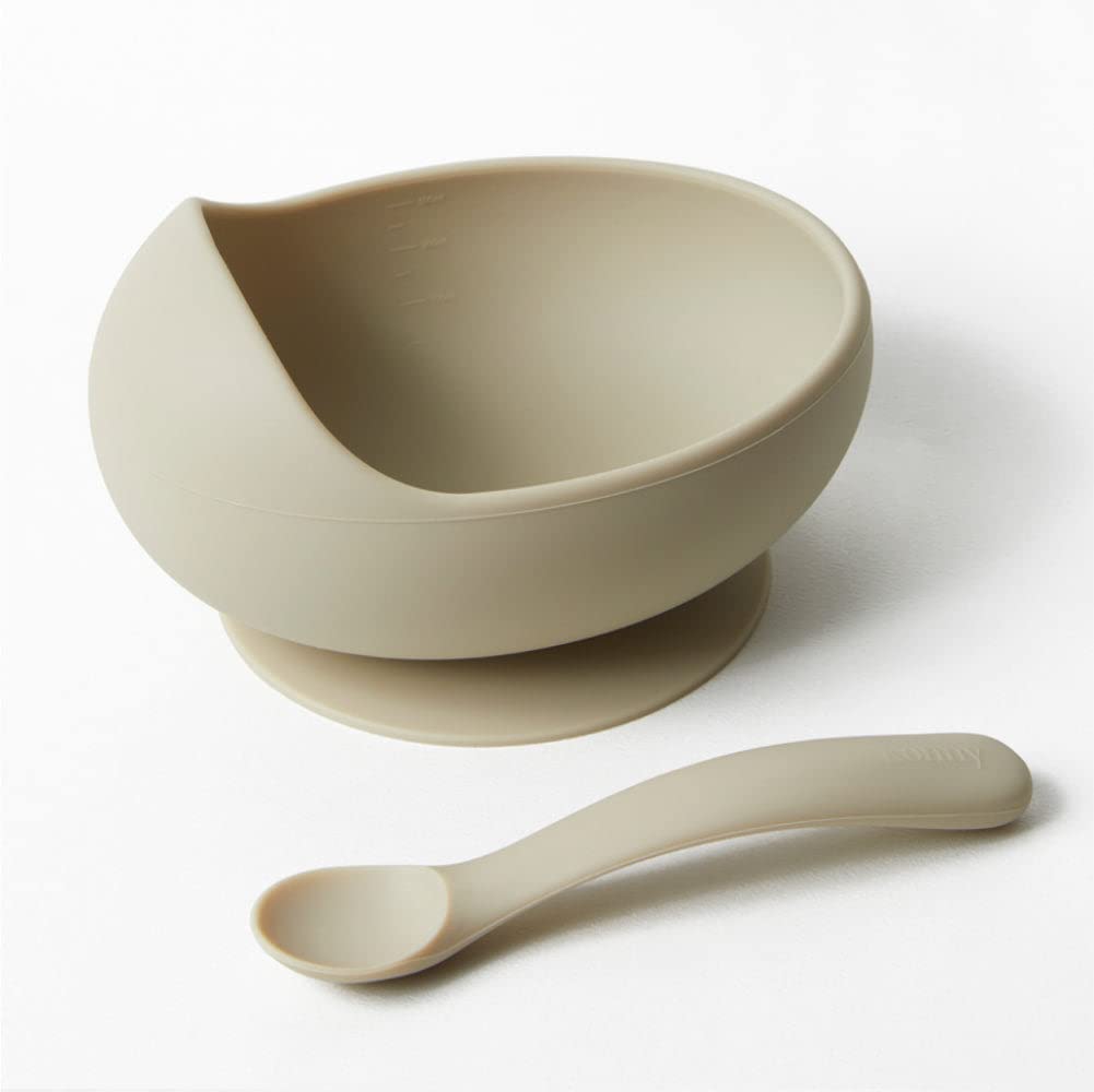 コニーシリコンボウル&スプーンセット(Konny) 熱湯消毒・食洗機・電子レンジ可 ひっくり返らない プラ..