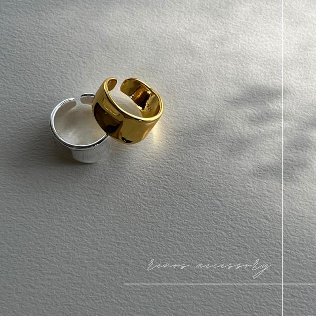 Rakuten - 【送料無料】クラシカルなリング♪　指輪　真鍮リング　大人可愛い　上品指輪　女の子　ピアス　イヤリング　お出かけ　韓国　おしゃれ　フリーサイズ