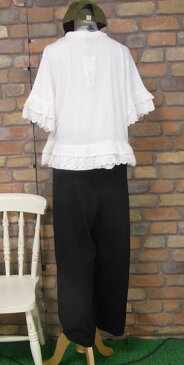 『merlot』〜段フリル〜半袖プルオーバーカットソートップス(オフホワイト)(春・初夏・秋) レディース トップス ブラウス 女性 5分袖 白 【merlot(メルロー)】 メルロー