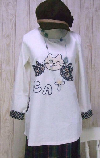 〜Catデザイン〜福呼ぶ愉快な猫たち〜7分丈ラウンドネックトップス (オフホワイト)(春・秋・初夏・冬) レディース トップス 女性 長袖 プルオーバー ねこ 猫 ネコ キャット 動物 アニマル 長袖 笑門来福 ネコ ねこ チュニック 白 〜Catデザイン〜福呼ぶ愉快な猫たち〜7分丈ラウンドネックトップス (オフホワイト)(春・秋・初夏・冬) レディース トップス 女性 長袖 プルオーバー ねこ 猫 ネコ キャット 動物 アニマル 長袖 笑門来福 ネコ ねこ チュニック 白