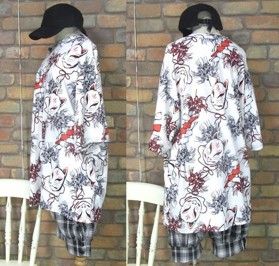 『ACDC RAG』狐面と彼岸花半袖チュニックヒュージTシャツ【原宿系】(オフホワイト)（春・秋・初夏）レディース トップス 女性 プルオーバー アニマル ワイド 白 闇 病み 5分袖 ロンT きつね お面 パンク『エーシーディーシーラグ』