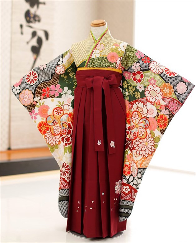 楽天貸衣裳　ぽえむ卒園式 女の子 袴レンタル h7141 幼稚園 保育園 卒業式 子供着物 フルセット 着物レンタル ハイカラさん 6歳 7歳 イベント 春 選べる袴サイズ「式部浪漫」ブランド 緑地に古典吉祥花×桜袴【fy16REN07】【レンタル】