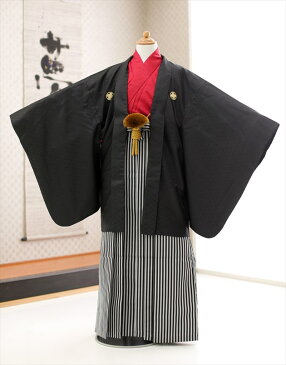 【レンタル】小学校卒業式 袴レンタル 小学生 男の子 jmo058 ジュニア着物 紋付きフルセット〔145cm/150cm/155cm〕紋付袴 羽織袴 男性着物レンタル 10歳 11歳 12歳 13歳 十三参り 人気 6年生 イベント 黒羽織の武田菱に赤地着物【fy16REN07】