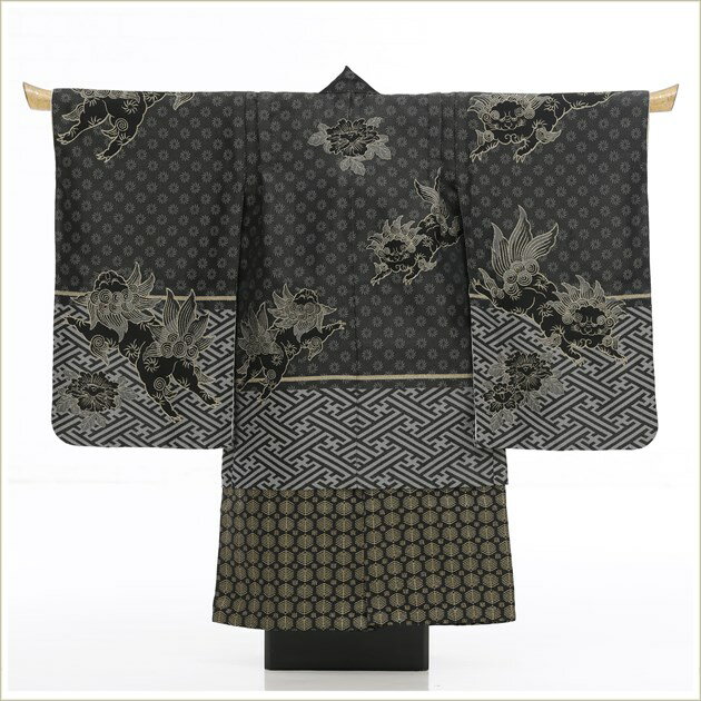 【レンタル】小さめ 5歳 七五三 男の子 感動楽チャック着物レンタル zd4008「チャックを上げるだけで簡単着付け」110cm前後 着崩れない 羽織袴 フルセット 753 袴レンタル 卒園式 七草祝い イベント 4歳 五才 貸衣装 子供着物 人気 「ひさかたろまん」黒地モダン勇慶狛犬