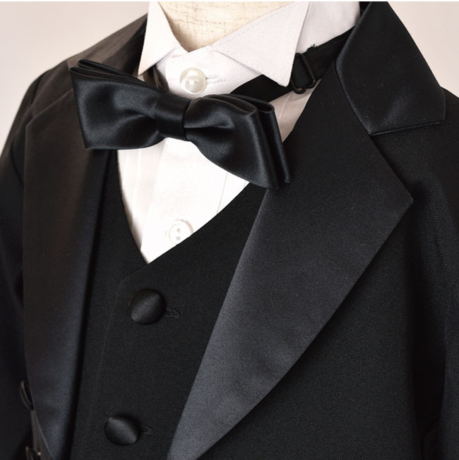【靴レンタル無料】 男の子 フォーマル 子供服 子どもスーツ レンタル男児ベスト付き燕尾服風ベビータキシード 黒 wp003BK 【M L XL 2T 3T 4T キッズ 発表会 結婚式 写真撮影 リングボーイ ベールボーイ フラワーボーイ トレーンベアラー パーティー】 送料無料 【レンタル】 3