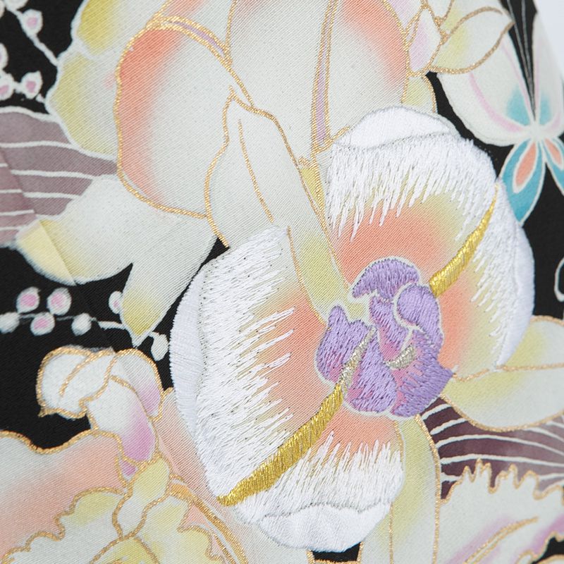 【レンタル】 留袖 宮崎玄祥 特別限定品 プレミアム ハイクラス 作家 黒留袖 レンタル mito_436 カトレアの響き 粋 現代風 女性 正絹 黒留袖 結婚式 春 秋 冬 おすすめ 黒留袖レンタル 着物 母親 着物レンタル 祖母 フルセット 留袖レンタル 往復送料無料