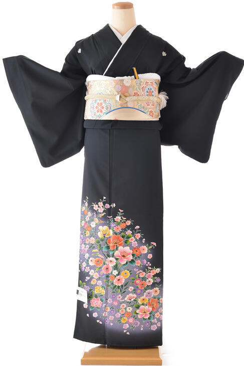 【★黒留袖・留袖のフルセットレンタル★】【留袖　レンタル】（レンタル留袖）（黒留袖レンタル）　【レンタル　黒留袖】【黒留袖　レンタル】【貸衣装】【結婚式】【留袖フルセット】☆新品足袋プレゼント☆【女性和服】【母親】グレー箔花柄　1.75