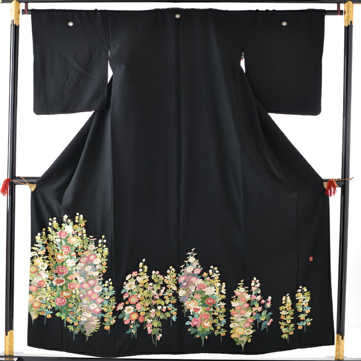 レンタル留袖フルセット【往復送料無料!一部離島は除く】結婚式・貸衣装・髪飾り付【黒留袖】【レンタル】【かしいしょう】加賀小菊　1.75
