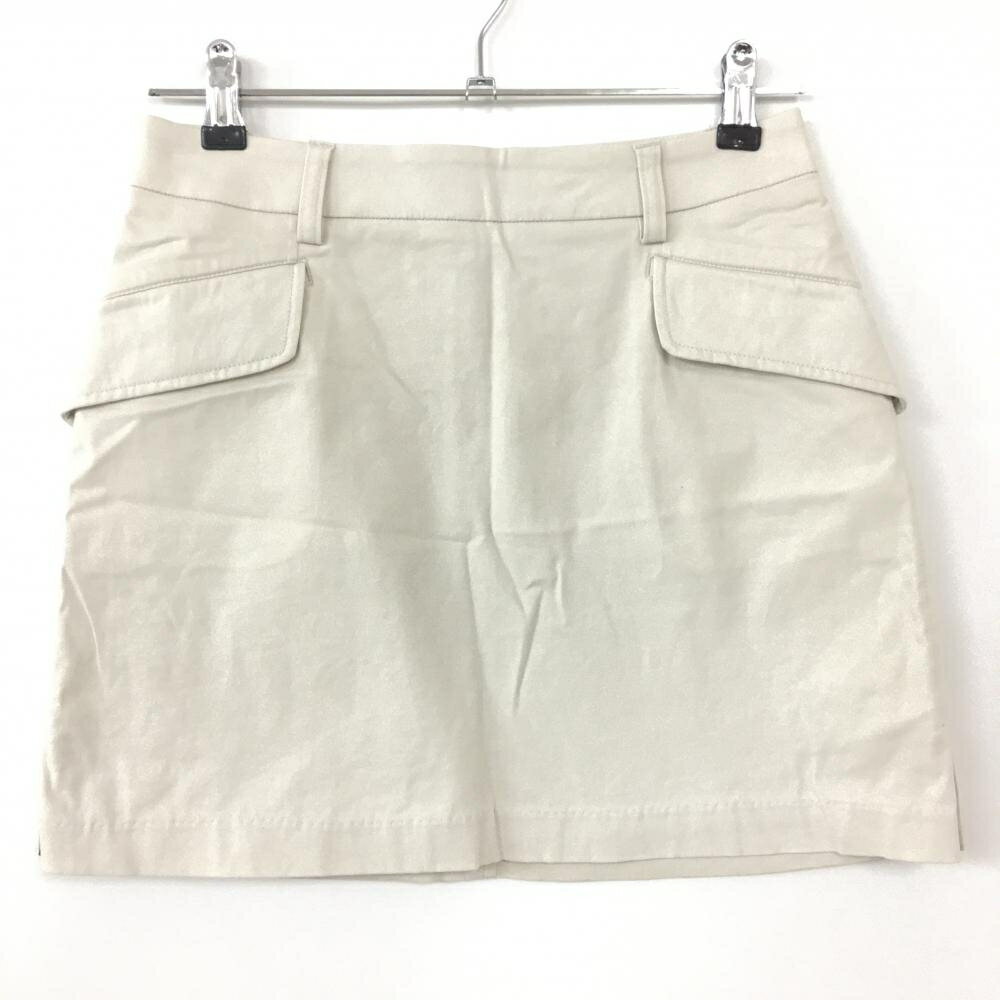 商品説明 ブランド adidas アイテム スカート 表記サイズ S/P 実寸サイズ ウエスト：約35cmスカート丈：約38.5cm ※実寸サイズの採寸方法については、こちらをご覧ください。 特徴・仕様 付属品 商品ランク B+ コメント 汚れ小 商品ランク N 新品（タグ付き) S 新品未使用品（タグなし） A+ 新品同様の綺麗な商品 A 使用感や目立つシミや汚れなどのない綺麗な商品 B+ 使用感や小さなシミや汚れはあるが綺麗な商品 B 使用感や中小のシミや汚れなどがある一般的な中古品 C 使用感や大中のシミや汚れなどある商品 D 大きなシミや汚れがある商品 &nbsp;★A+〜DランクはUSED品となりますので、神経質な方はご購入をお控えください。 &nbsp;★Nランクは新品商品ですが、一部保管時による汚れ等があります。商品説明や写真で必ずご確認ください。　
