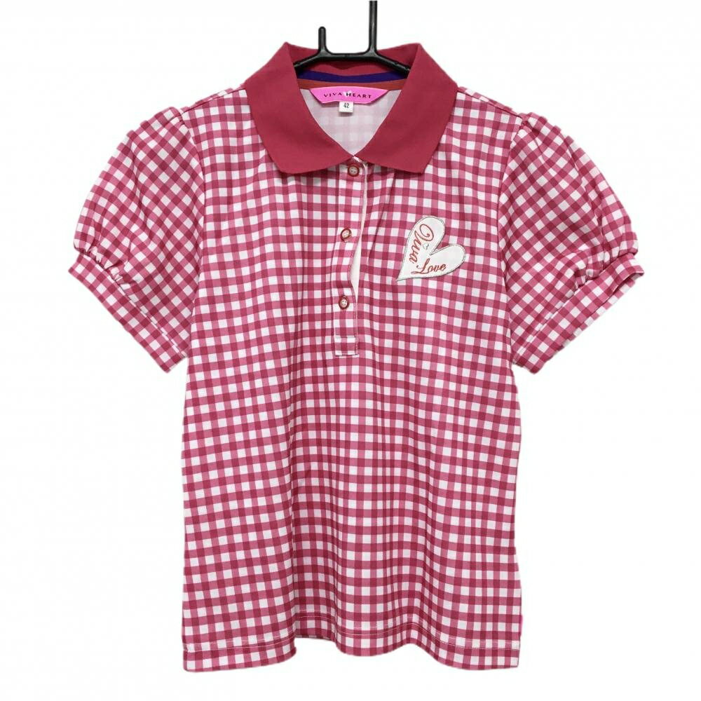 商品説明 ブランド VIVA HEART アイテム 半袖ポロシャツ 表記サイズ 42 ※海外サイズの場合もございます。必ず実寸サイズをご確認ください。 実寸サイズ 　身幅：約46.5cm　袖丈：約15.5cm　肩幅：約37.5cm　着丈：約51cm ※実寸サイズの採寸方法については、こちらをご覧ください。 ★実寸サイズは平台に平置きして外寸を測定しており、商品によっては若干の誤差が生じます。数cmの誤差は予めご了承くださいませ。 特徴・仕様 付属品 商品ランク A+ コメント 商品ランク（ゴルフウェア） N 新品（タグ付き) S 新品未使用品（タグなし） A+ 使用感や汚れ等がない、または目立たない綺麗な中古品 A 使用感や汚れ等が少ない美品や良品 B+ 使用感や中小の汚れ等がある一般的な中古品 B 使用感や大中の汚れ等がある一般的な中古品 C 使用感や大中の汚れ、小さな穴等がある中古品 商品ランク（ゴルフシューズ） N 新品（タグ付き) S 新品未使用品（タグなし） A+ しわや汚れ等がない、または少ない綺麗な中古品 A しわや小さな汚れはあるが、使用感が少ない美品や良品 B+ しわや中小の汚れ、使用感がある一般的な中古品 B しわや大中の汚れ、使用感がある一般的な中古品 C しわや大中の汚れ、使用感がある中古品 D しわや大きな汚れ、使用感がある中古品 &nbsp;★A+～CランクはUSED品となりますので、神経質な方はご入札をお控えください。 &nbsp;★Nランクは新品商品ですが、一部保管時による汚れ等があります。商品説明や写真で必ずご確認ください。　