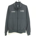 【美品】V12 ブルゾン ダークグレー 背面ビッグロゴ ナイロン混 メンズ L ゴルフウェア 2023年モデル V12