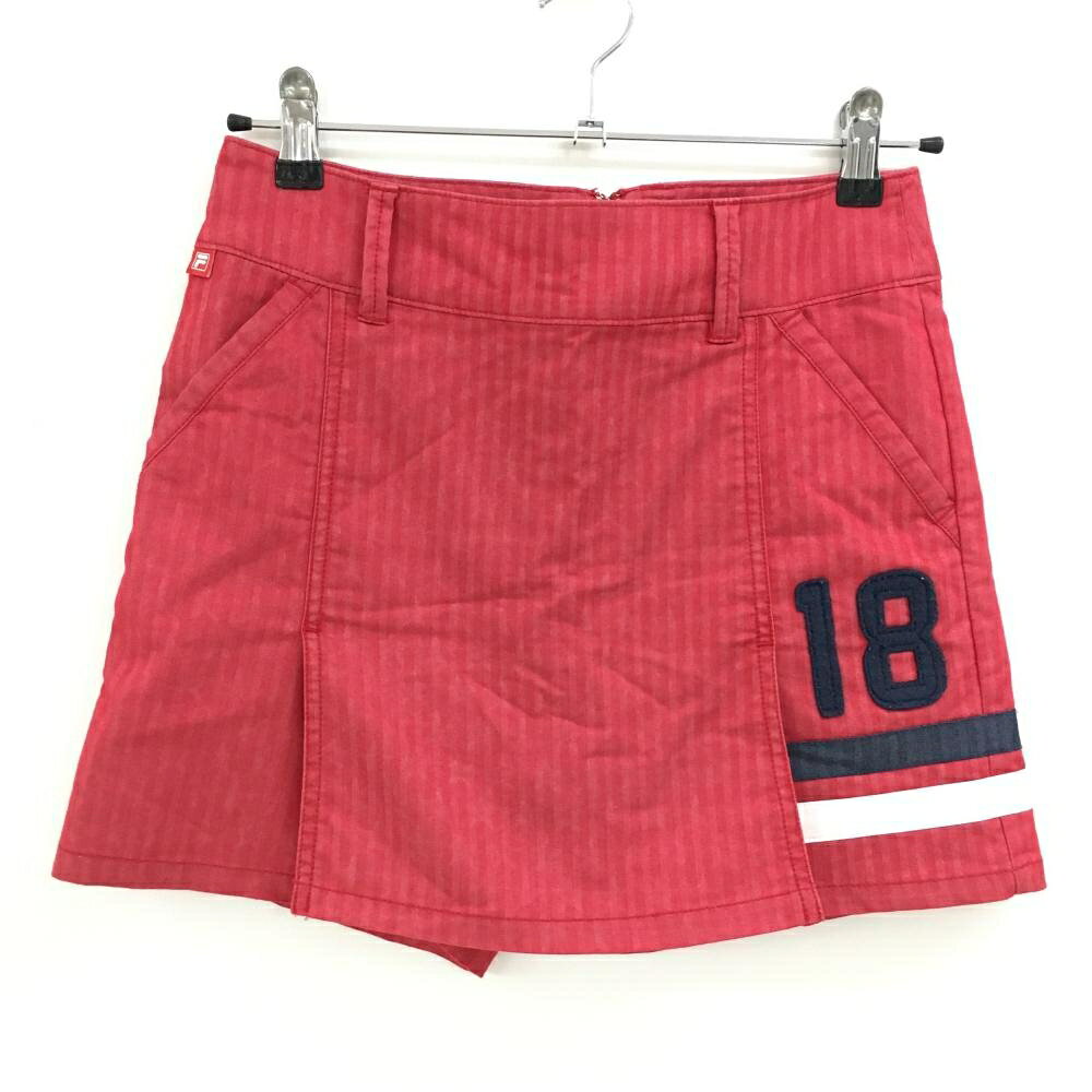 商品説明 ブランド FILA GOLF アイテム スカート 表記サイズ S ※海外サイズの場合もございます。必ず実寸サイズをご確認ください。 実寸サイズ 　ウエスト：約34.5cm　スカート丈：約38.5cm ※実寸サイズの採寸方法については、こちらをご覧ください。 ★実寸サイズは平台に平置きして外寸を測定しており、商品によっては若干の誤差が生じます。数cmの誤差は予めご了承くださいませ。 特徴・仕様 適応時期 春 ・ 夏 商品ランク A+ コメント ワッペン毛羽立ち 商品ランク（ゴルフウェア） N 新品（タグ付き) S 新品未使用品（タグなし） A+ 使用感や汚れ等がない、または目立たない綺麗な中古品 A 使用感や汚れ等が少ない美品や良品 B+ 使用感や中小の汚れ等がある一般的な中古品 B 使用感や大中の汚れ等がある一般的な中古品 C 使用感や大中の汚れ、小さな穴等がある中古品 商品ランク（ゴルフシューズ） N 新品（タグ付き) S 新品未使用品（タグなし） A+ しわや汚れ等がない、または少ない綺麗な中古品 A しわや小さな汚れはあるが、使用感が少ない美品や良品 B+ しわや中小の汚れ、使用感がある一般的な中古品 B しわや大中の汚れ、使用感がある一般的な中古品 C しわや大中の汚れ、使用感がある中古品 D しわや大きな汚れ、使用感がある中古品 &nbsp;★A+～CランクはUSED品となりますので、神経質な方はご入札をお控えください。 &nbsp;★Nランクは新品商品ですが、一部保管時による汚れ等があります。商品説明や写真で必ずご確認ください。　