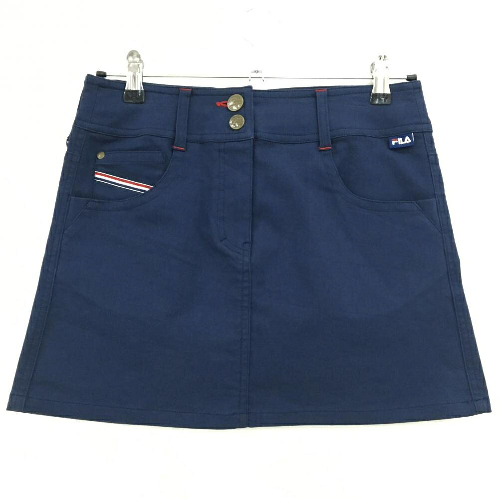 商品説明 ブランド FILA GOLF アイテム スカート 表記サイズ S ※海外サイズの場合もございます。必ず実寸サイズをご確認ください。 実寸サイズ 　ウエスト：約36cm　スカート丈：約35.5cm ※実寸サイズの採寸方法については、こちらをご覧ください。 ★実寸サイズは平台に平置きして外寸を測定しており、商品によっては若干の誤差が生じます。数cmの誤差は予めご了承くださいませ。 特徴・仕様 適応時期 春 ・ 夏 商品ランク A+ コメント ベルト部跡あり 商品ランク（ゴルフウェア） N 新品（タグ付き) S 新品未使用品（タグなし） A+ 使用感や汚れ等がない、または目立たない綺麗な中古品 A 使用感や汚れ等が少ない美品や良品 B+ 使用感や中小の汚れ等がある一般的な中古品 B 使用感や大中の汚れ等がある一般的な中古品 C 使用感や大中の汚れ、小さな穴等がある中古品 商品ランク（ゴルフシューズ） N 新品（タグ付き) S 新品未使用品（タグなし） A+ しわや汚れ等がない、または少ない綺麗な中古品 A しわや小さな汚れはあるが、使用感が少ない美品や良品 B+ しわや中小の汚れ、使用感がある一般的な中古品 B しわや大中の汚れ、使用感がある一般的な中古品 C しわや大中の汚れ、使用感がある中古品 D しわや大きな汚れ、使用感がある中古品 &nbsp;★A+～CランクはUSED品となりますので、神経質な方はご入札をお控えください。 &nbsp;★Nランクは新品商品ですが、一部保管時による汚れ等があります。商品説明や写真で必ずご確認ください。　
