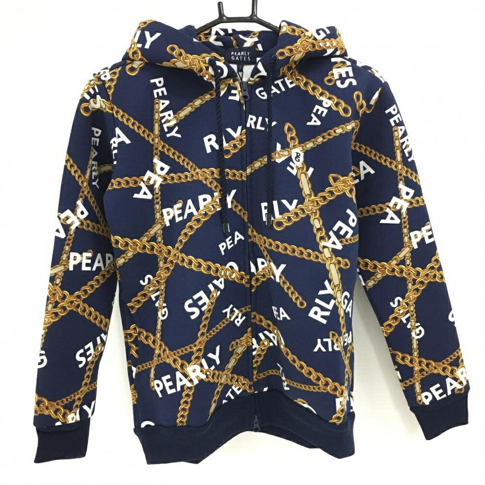 商品説明 ブランド PEARLY GATES アイテム ジップパーカー 表記サイズ 0 ※海外サイズの場合もございます。必ず実寸サイズをご確認ください。 実寸サイズ 　身幅：約48cm　袖丈：約53cm　肩幅：約42cm　着丈：約58cm ※実寸サイズの採寸方法については、こちらをご覧ください。 ★実寸サイズは平台に平置きして外寸を測定しており、商品によっては若干の誤差が生じます。数cmの誤差は予めご了承くださいませ。 特徴・仕様 適応時期 春 ・ 秋 商品ランク N コメント 商品ランク（ゴルフウェア） N 新品（タグ付き) S 新品未使用品（タグなし） A+ 使用感や汚れ等がない、または目立たない綺麗な中古品 A 使用感や汚れ等が少ない美品や良品 B+ 使用感や中小の汚れ等がある一般的な中古品 B 使用感や大中の汚れ等がある一般的な中古品 C 使用感や大中の汚れ、小さな穴等がある中古品 商品ランク（ゴルフシューズ） N 新品（タグ付き) S 新品未使用品（タグなし） A+ しわや汚れ等がない、または少ない綺麗な中古品 A しわや小さな汚れはあるが、使用感が少ない美品や良品 B+ しわや中小の汚れ、使用感がある一般的な中古品 B しわや大中の汚れ、使用感がある一般的な中古品 C しわや大中の汚れ、使用感がある中古品 D しわや大きな汚れ、使用感がある中古品 &nbsp;★A+～CランクはUSED品となりますので、神経質な方はご入札をお控えください。 &nbsp;★Nランクは新品商品ですが、一部保管時による汚れ等があります。商品説明や写真で必ずご確認ください。　