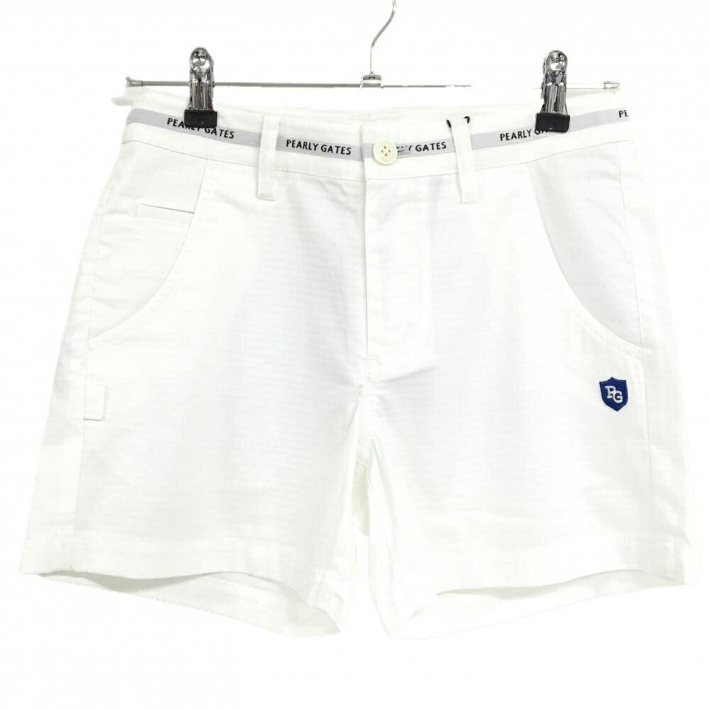 商品説明 ブランド PEARLY GATES アイテム ショートパンツ 表記サイズ 00 ※海外サイズの場合もございます。必ず実寸サイズをご確認ください。 実寸サイズ 　ウエスト：約34cm　股上：約23.5cm　股下：約11cm　もも幅：約25cm　裾幅：約25cm ※実寸サイズの採寸方法については、こちらをご覧ください。 ★実寸サイズは平台に平置きして外寸を測定しており、商品によっては若干の誤差が生じます。数cmの誤差は予めご了承くださいませ。 特徴・仕様 ティー付き　接触冷感　 適応時期 春 ・ 夏 商品ランク N コメント 商品ランク（ゴルフウェア） N 新品（タグ付き) S 新品未使用品（タグなし） A+ 使用感や汚れ等がない、または目立たない綺麗な中古品 A 使用感や汚れ等が少ない美品や良品 B+ 使用感や中小の汚れ等がある一般的な中古品 B 使用感や大中の汚れ等がある一般的な中古品 C 使用感や大中の汚れ、小さな穴等がある中古品 商品ランク（ゴルフシューズ） N 新品（タグ付き) S 新品未使用品（タグなし） A+ しわや汚れ等がない、または少ない綺麗な中古品 A しわや小さな汚れはあるが、使用感が少ない美品や良品 B+ しわや中小の汚れ、使用感がある一般的な中古品 B しわや大中の汚れ、使用感がある一般的な中古品 C しわや大中の汚れ、使用感がある中古品 D しわや大きな汚れ、使用感がある中古品 &nbsp;★A+～CランクはUSED品となりますので、神経質な方はご入札をお控えください。 &nbsp;★Nランクは新品商品ですが、一部保管時による汚れ等があります。商品説明や写真で必ずご確認ください。　