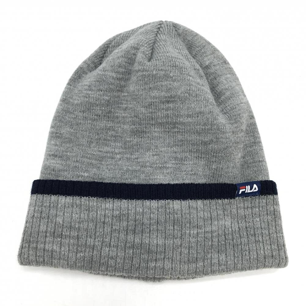 商品説明 ブランド FILA GOLF アイテム ニット帽 表記サイズ F ※海外サイズの場合もございます。必ず実寸サイズをご確認ください。 実寸サイズ ※実寸サイズの採寸方法については、こちらをご覧ください。 ★実寸サイズは平台に平置きして外寸を測定しており、商品によっては若干の誤差が生じます。数cmの誤差は予めご了承くださいませ。 特徴・仕様 付属品 商品ランク N コメント 商品ランク（ゴルフウェア） N 新品（タグ付き) S 新品未使用品（タグなし） A+ 使用感や汚れ等がない、または目立たない綺麗な中古品 A 使用感や汚れ等が少ない美品や良品 B+ 使用感や中小の汚れ等がある一般的な中古品 B 使用感や大中の汚れ等がある一般的な中古品 C 使用感や大中の汚れ、小さな穴等がある中古品 商品ランク（ゴルフシューズ） N 新品（タグ付き) S 新品未使用品（タグなし） A+ しわや汚れ等がない、または少ない綺麗な中古品 A しわや小さな汚れはあるが、使用感が少ない美品や良品 B+ しわや中小の汚れ、使用感がある一般的な中古品 B しわや大中の汚れ、使用感がある一般的な中古品 C しわや大中の汚れ、使用感がある中古品 D しわや大きな汚れ、使用感がある中古品 &nbsp;★A+～CランクはUSED品となりますので、神経質な方はご入札をお控えください。 &nbsp;★Nランクは新品商品ですが、一部保管時による汚れ等があります。商品説明や写真で必ずご確認ください。　