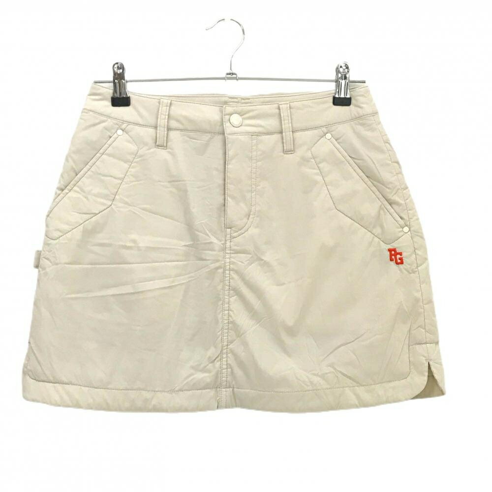 商品説明 ブランド PEARLY GATES アイテム 中綿スカート 表記サイズ 0 ※海外サイズの場合もございます。必ず実寸サイズをご確認ください。 実寸サイズ 　ウエスト：約36.5cm　スカート丈：約38.5cm ※実寸サイズの採寸方法については、こちらをご覧ください。 ★実寸サイズは平台に平置きして外寸を測定しており、商品によっては若干の誤差が生じます。数cmの誤差は予めご了承くださいませ。 特徴・仕様 適応時期 秋 ・ 冬 商品ランク A コメント ポケット口・金具擦れ 商品ランク（ゴルフウェア） N 新品（タグ付き) S 新品未使用品（タグなし） A+ 使用感や汚れ等がない、または目立たない綺麗な中古品 A 使用感や汚れ等が少ない美品や良品 B+ 使用感や中小の汚れ等がある一般的な中古品 B 使用感や大中の汚れ等がある一般的な中古品 C 使用感や大中の汚れ、小さな穴等がある中古品 商品ランク（ゴルフシューズ） N 新品（タグ付き) S 新品未使用品（タグなし） A+ しわや汚れ等がない、または少ない綺麗な中古品 A しわや小さな汚れはあるが、使用感が少ない美品や良品 B+ しわや中小の汚れ、使用感がある一般的な中古品 B しわや大中の汚れ、使用感がある一般的な中古品 C しわや大中の汚れ、使用感がある中古品 D しわや大きな汚れ、使用感がある中古品 &nbsp;★A+～CランクはUSED品となりますので、神経質な方はご入札をお控えください。 &nbsp;★Nランクは新品商品ですが、一部保管時による汚れ等があります。商品説明や写真で必ずご確認ください。　