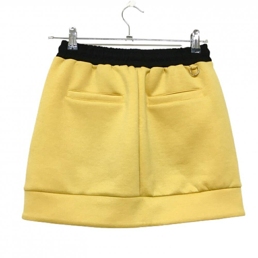 【超美品】V12 スカート イエロー系×黒 ダンボールニット ウエストゴム レディース 1(M) ゴルフウェア V12