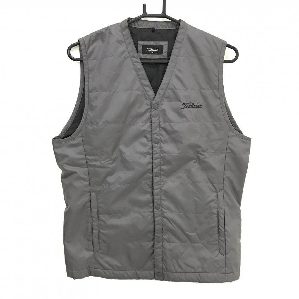【超美品】タイトリスト 中綿ベスト グレー ロゴ黒 スナップボタン メンズ M ゴルフウェア TITLEIST